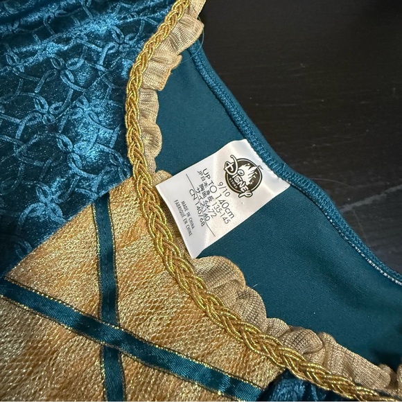 Disney store Merida costume dress - Picture 4 of 7
